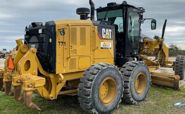 Why Construction Companies Are Turning to Used Motor Graders