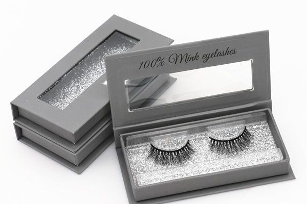 Custom eyelash boxes