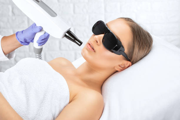 How Laser Skin Resurfacing Helps with Aging Signs