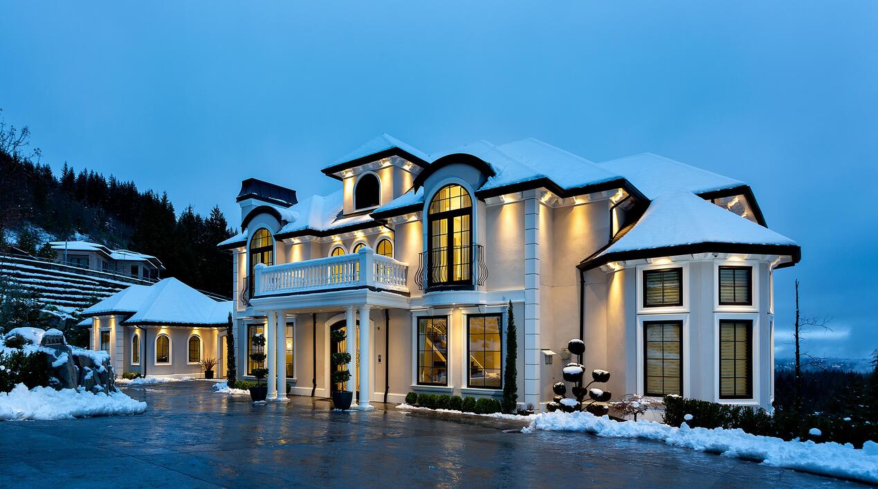Why Are Custom Home Builders in High Demand Now?