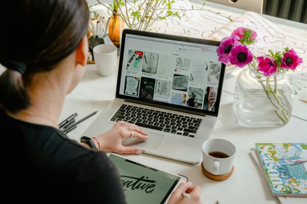 Ultimate Guide to Creating a Website Experience That Keeps Customers Coming Back