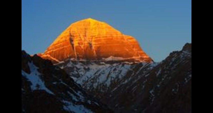Kailash Mansarovar Yatra by helicopter