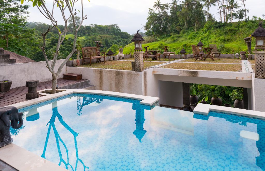 pool restoration