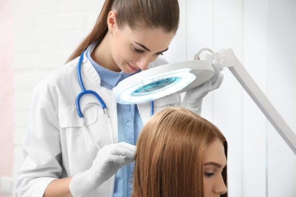 https://www.dynamiclinic.com/en-ae/hair-transplant/trichologists/