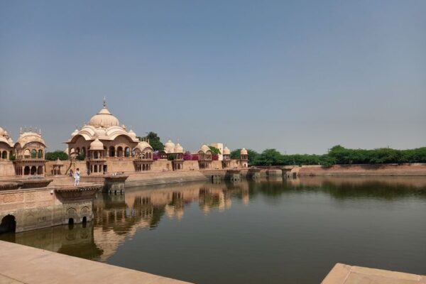 Taste Local Flavors on Mathura Vrindavan Tour