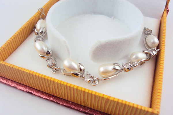 Discover the Timeless Beauty of Pearls Jewelry Online pearls jewelry online